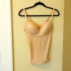 NWOT Red Hot by SPANX Luxe & Lean Cami
